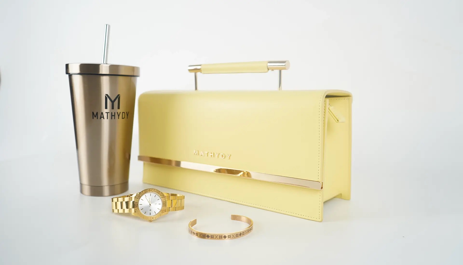 Lingu re Deluxe Mathydy Montres Accessoires